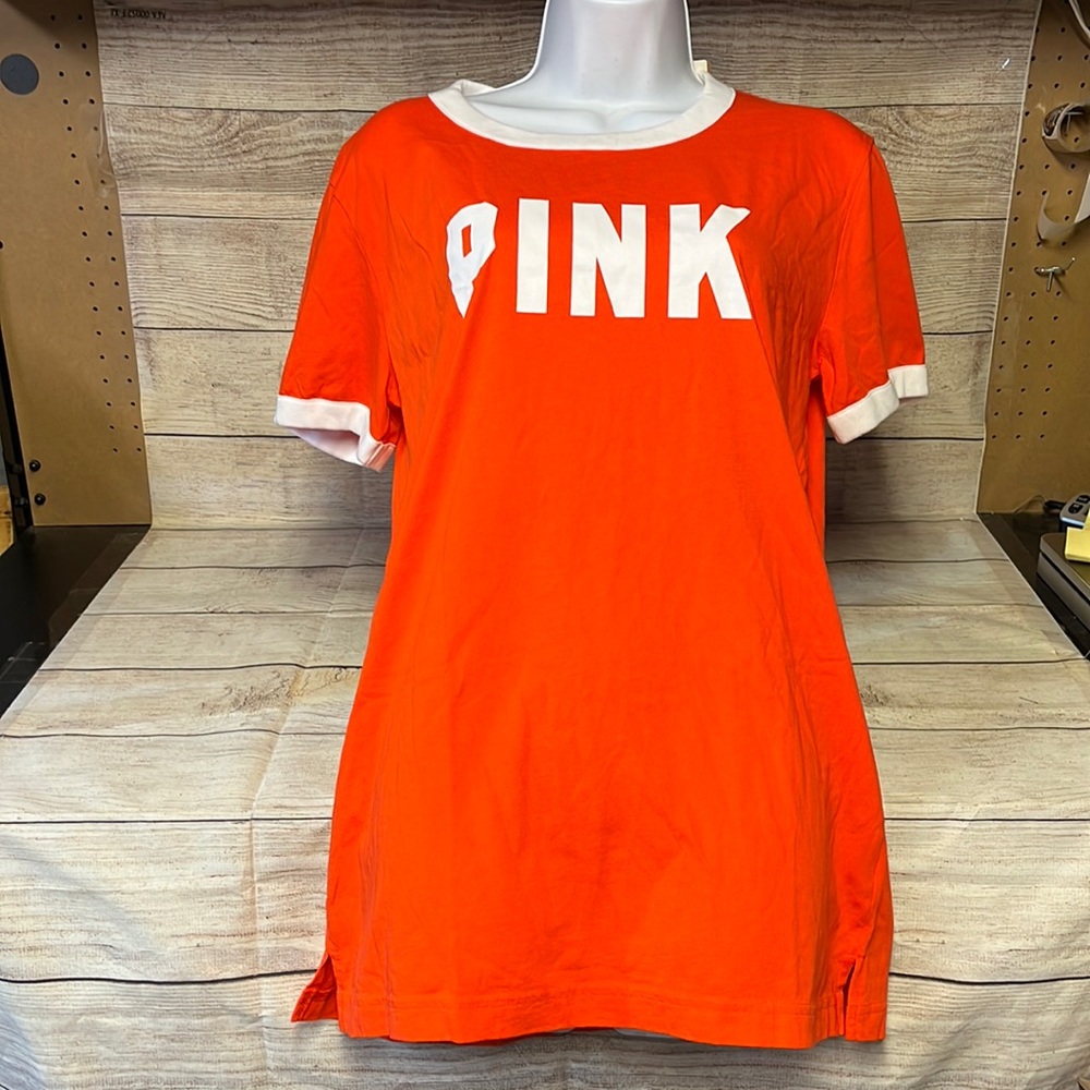PINK Victoria’s Secret Short Sleeve Coral (Smoker)